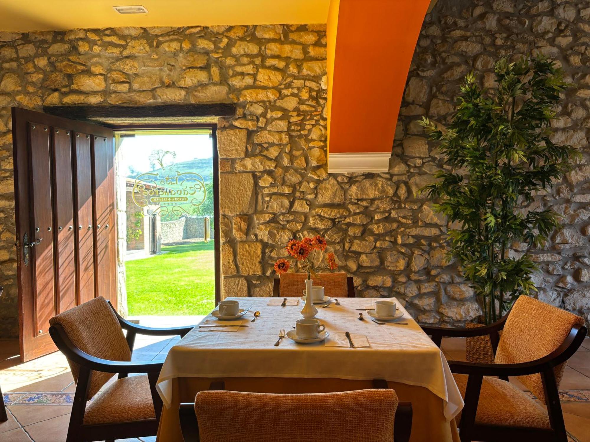 Hotel Casona Los Caballeros Santillana del Mar Luaran gambar