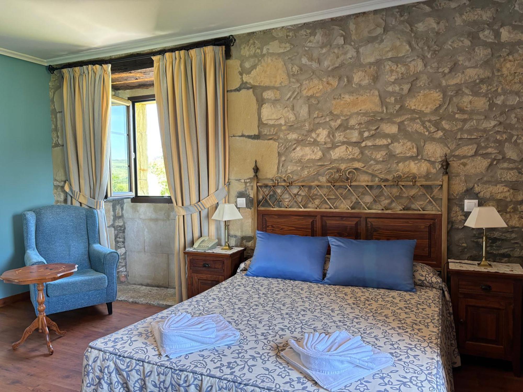 Hotel Casona Los Caballeros Santillana del Mar Luaran gambar